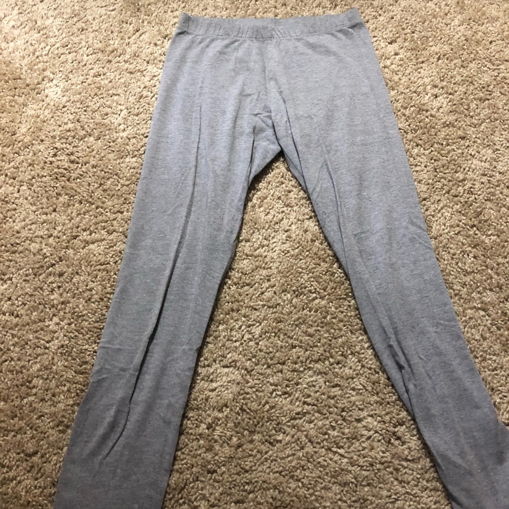 Gray leggings